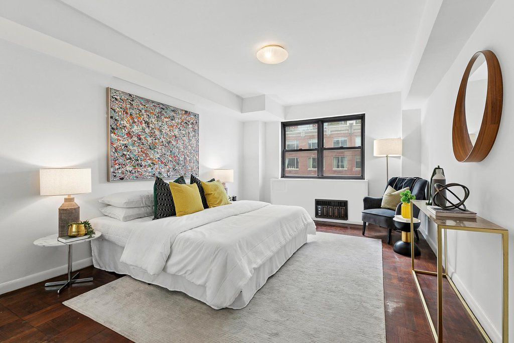 305 East 72nd Street, Unit 15B photo 4