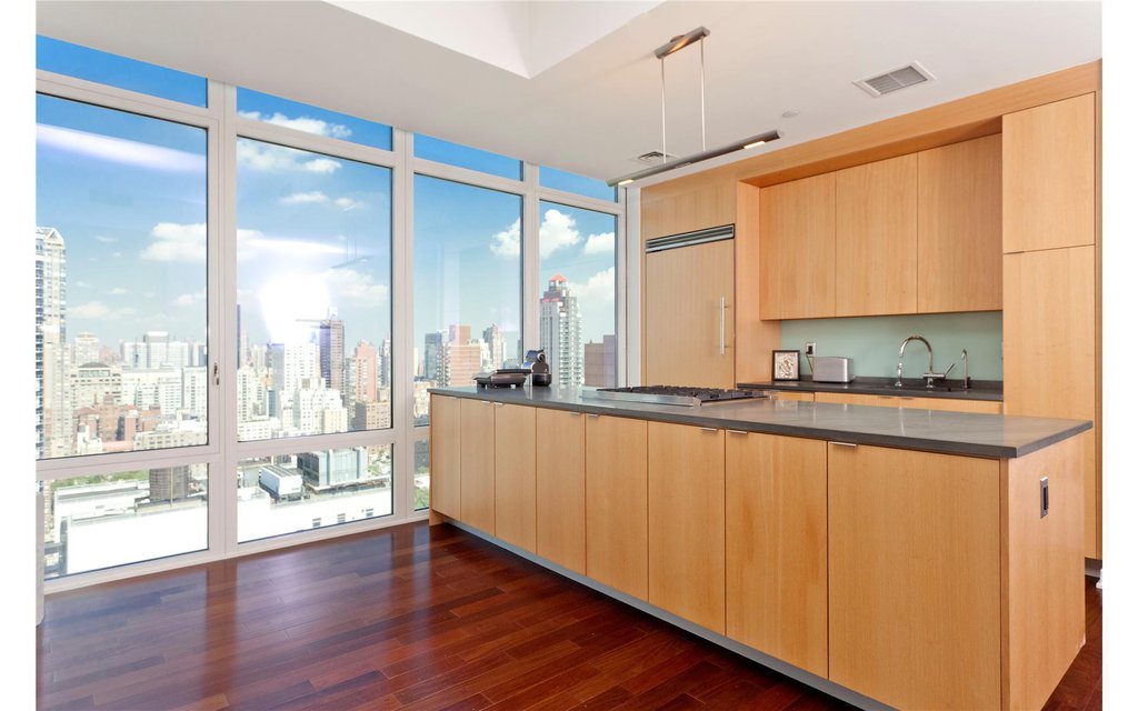 207 East 57th Street, Unit 31A photo 3