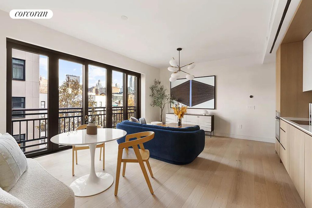 428 West 19th Street, Unit 4D photo 2