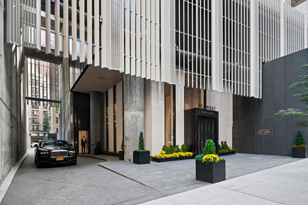138 East 50th Street, Unit 26A photo 31