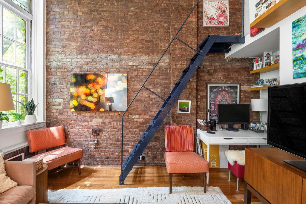 100 West 15th Street, Unit 2A photo 2