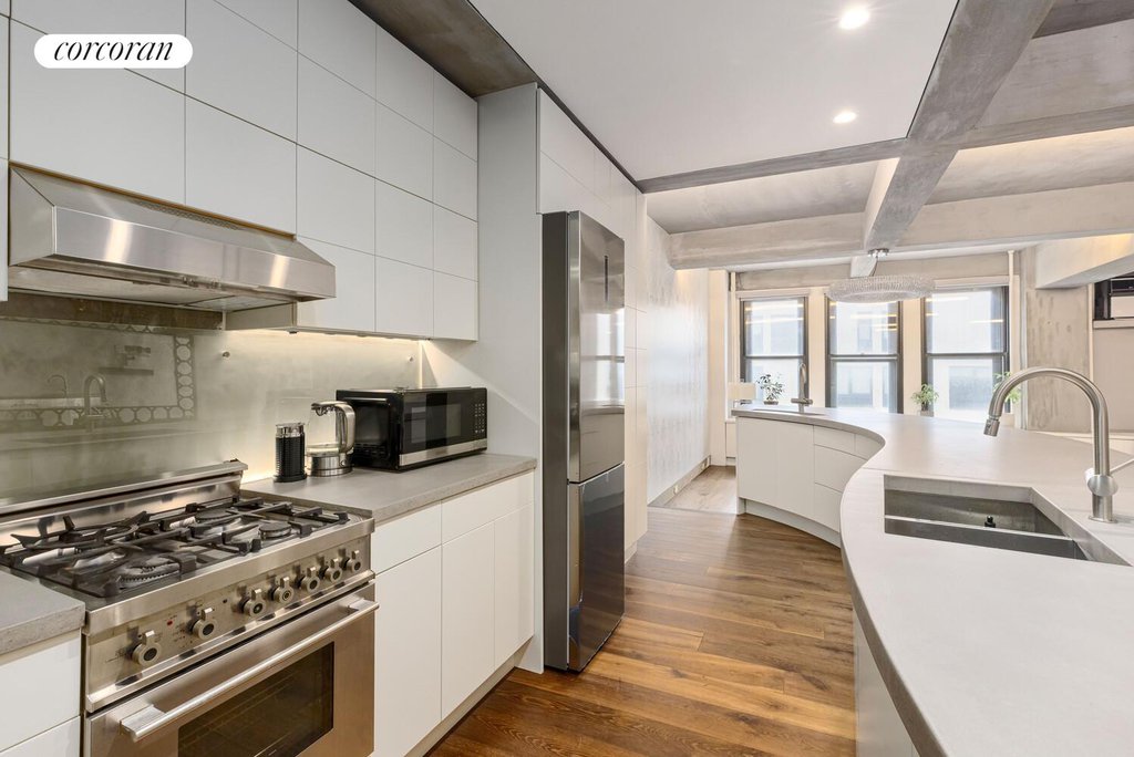 315 Seventh Avenue, Unit 5D photo 3