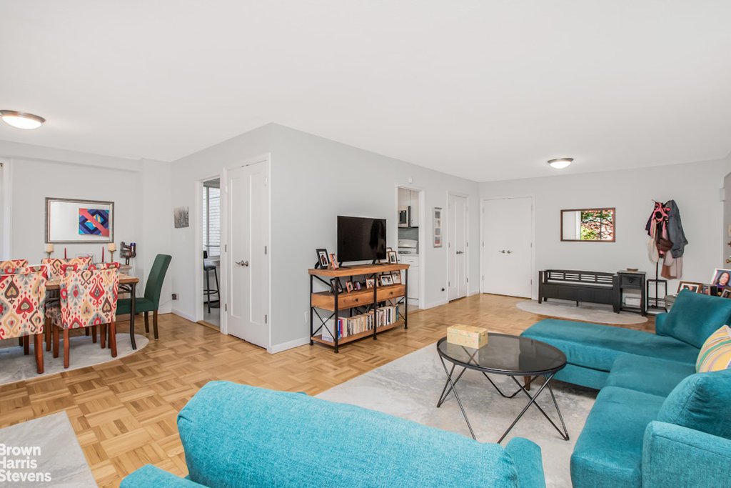 3333 Henry Hudson Parkway, Unit 2R photo 3