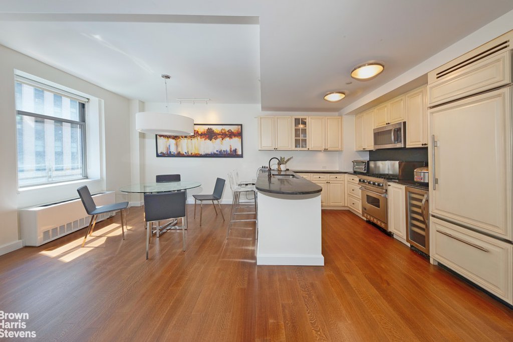 100 West 58th Street, Unit 5B photo 4