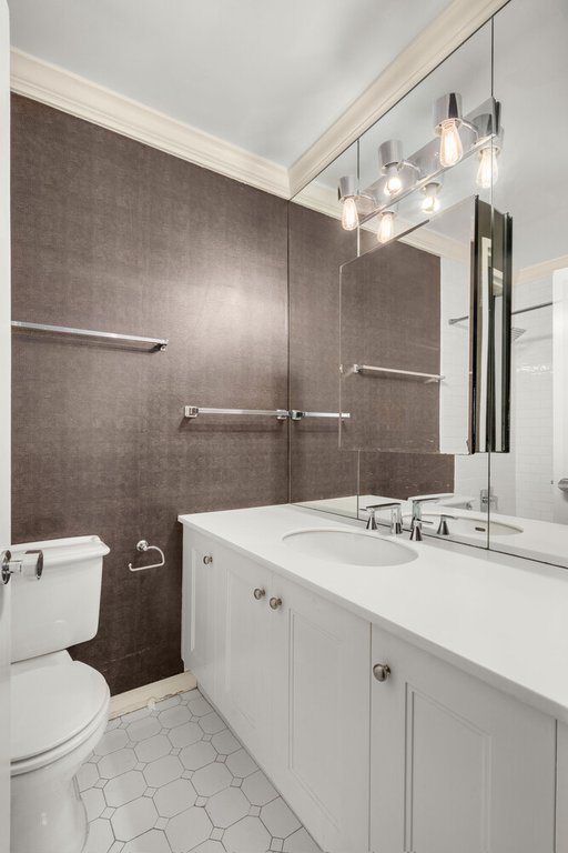 303 East 57th Street, Unit 6AB photo 8