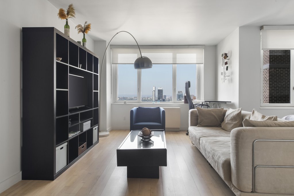 322 West 57th Street, Unit 39U photo 4