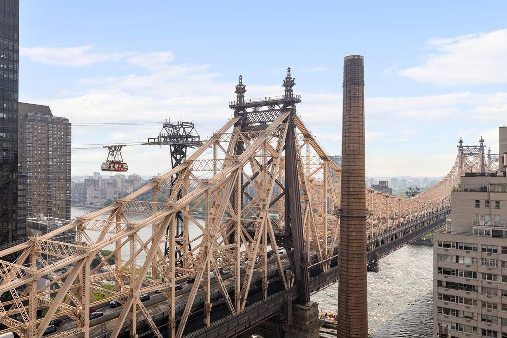 425 East 58th Street, Unit 20E