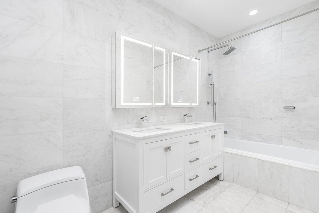 75 Wall Street, Unit 32R photo 9