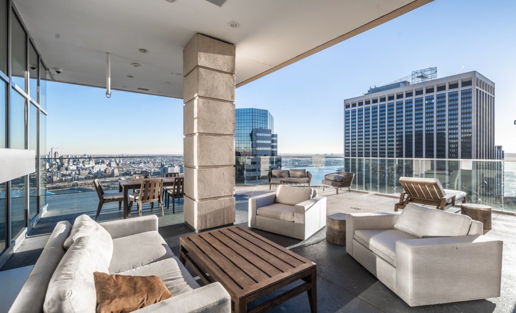 75 Wall Street, Unit 32R photo 17