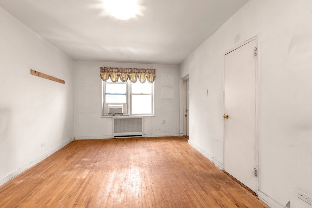 68-61 Yellowstone Boulevard, Unit 519 photo 10
