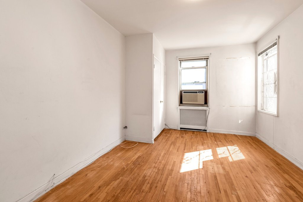 68-61 Yellowstone Boulevard, Unit 519 photo 13