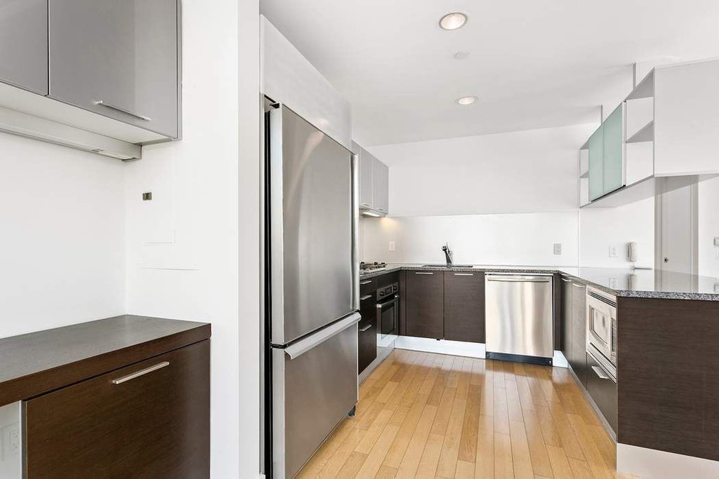350 West 42nd Street, Unit 36B photo 5