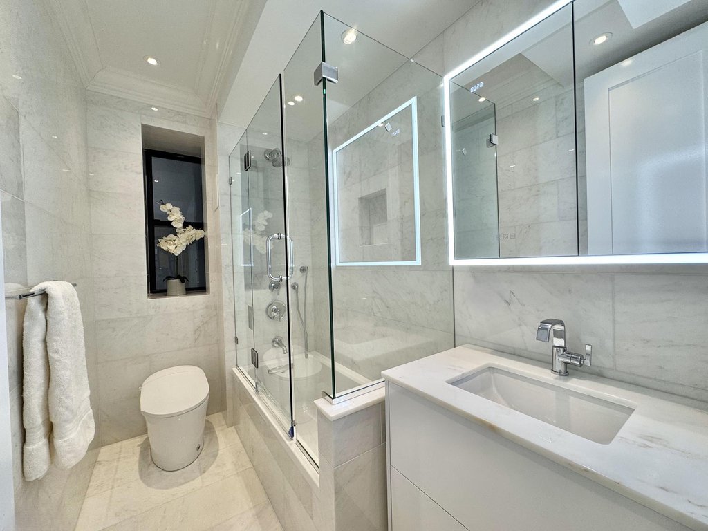 140 West 58th Street, Unit 3A photo 6
