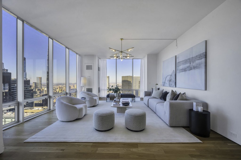 641 Fifth Avenue, Unit 23A