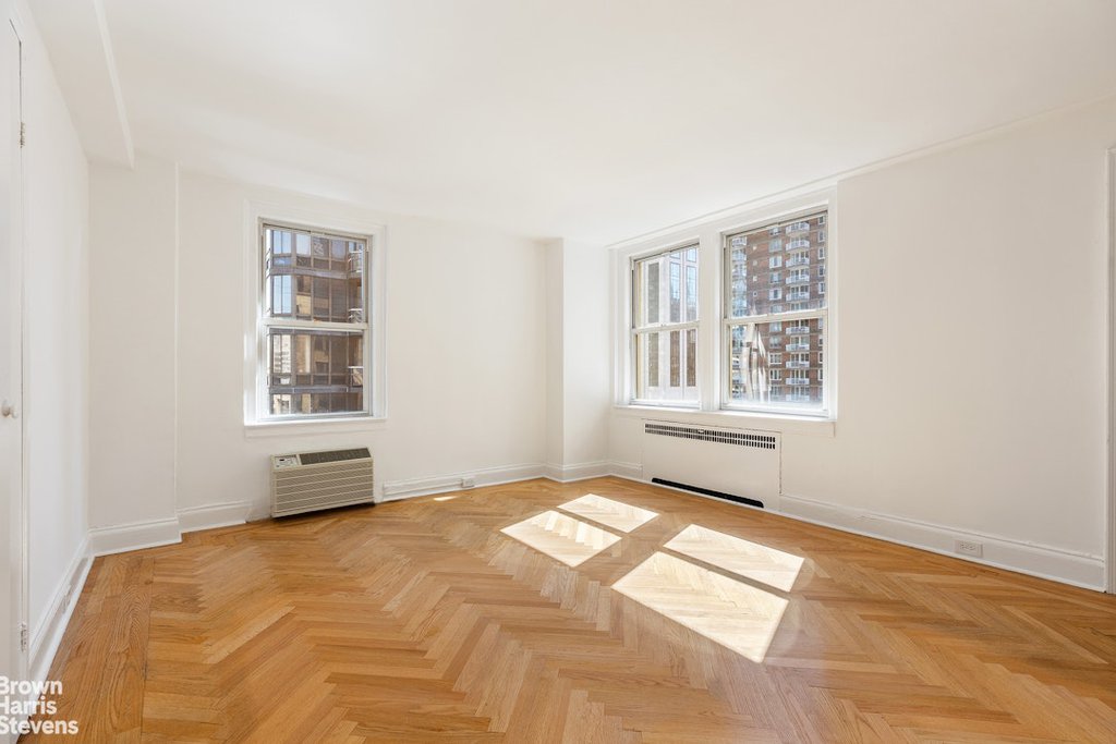 400 East 59th Street, Unit 14F photo 4