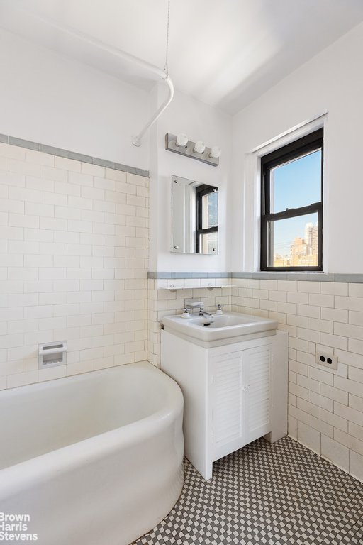 400 East 59th Street, Unit 14F photo 9