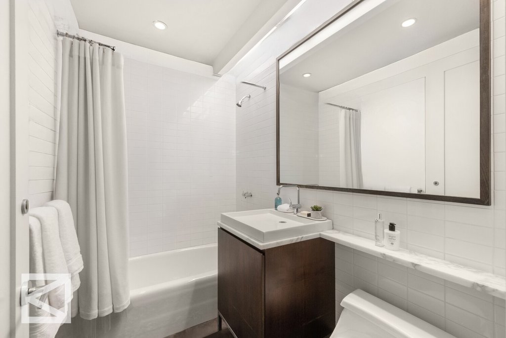 260 Park Avenue South, Unit 10I photo 10