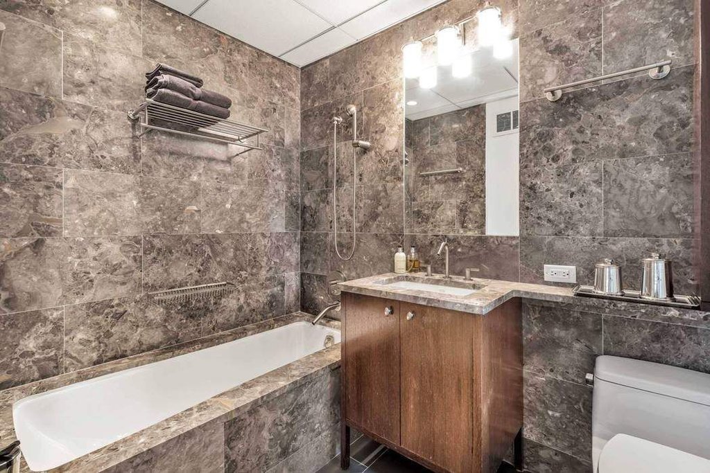 205 East 59th Street, Unit 17C photo 9