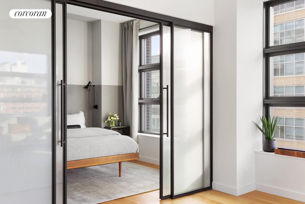 547 West 47th Street, Unit 321 photo 8