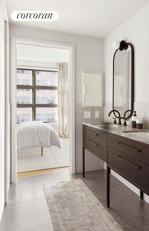 547 West 47th Street, Unit 321 photo 10