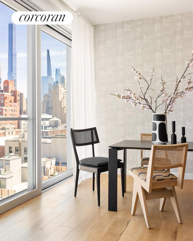 547 West 47th Street, Unit 1114 photo 11