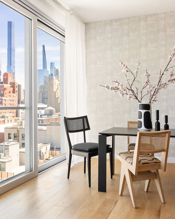 547 West 47th Street, Unit 1114 photo 12