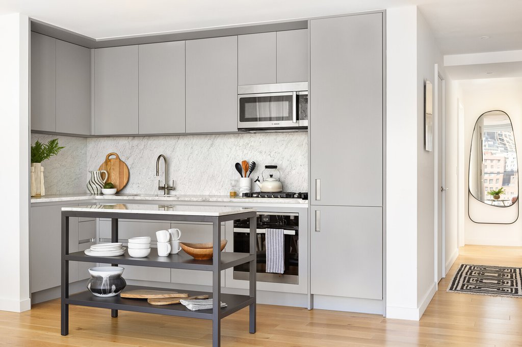 547 West 47th Street, Unit 1114 photo 15