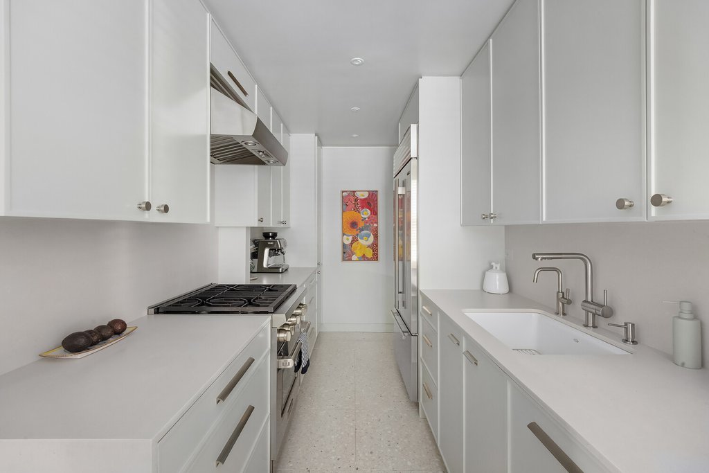 419 East 57th Street, Unit 2D photo 7