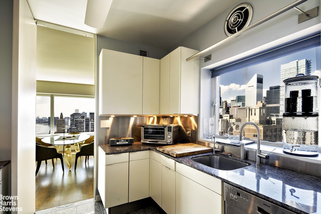425 East 58th Street, Unit 34G photo 4