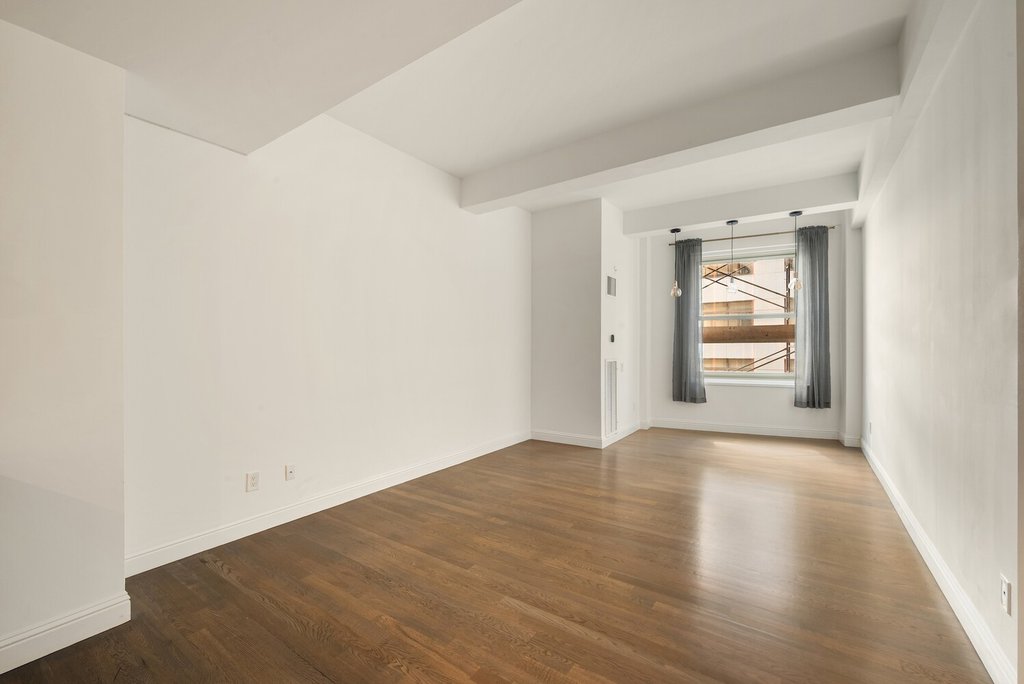 88 Greenwich Street, Unit 721 photo 2