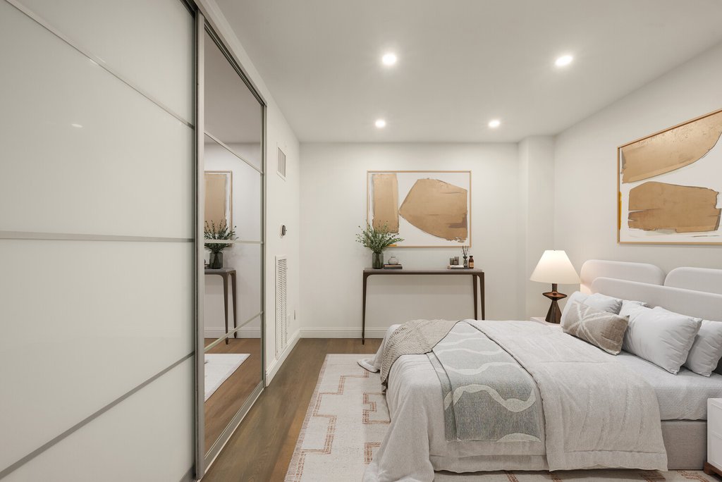 88 Greenwich Street, Unit 721 photo 6