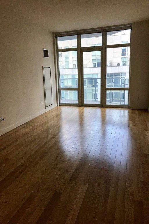 555 West 59th Street, Unit 9H photo 3