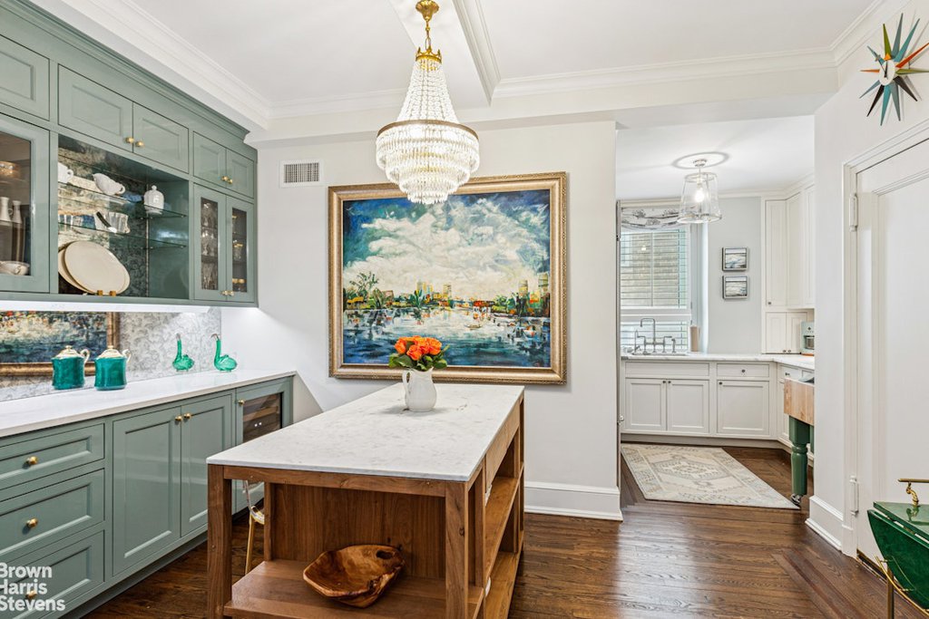 128 Central Park South, Unit 2A photo 5