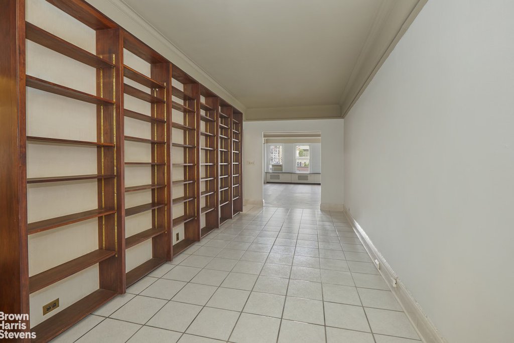 15 West 81st Street, Unit 8F photo 2