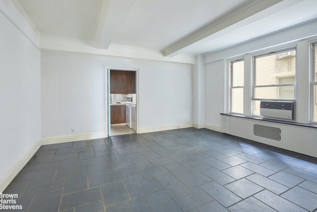 15 West 81st Street, Unit 8F photo 3