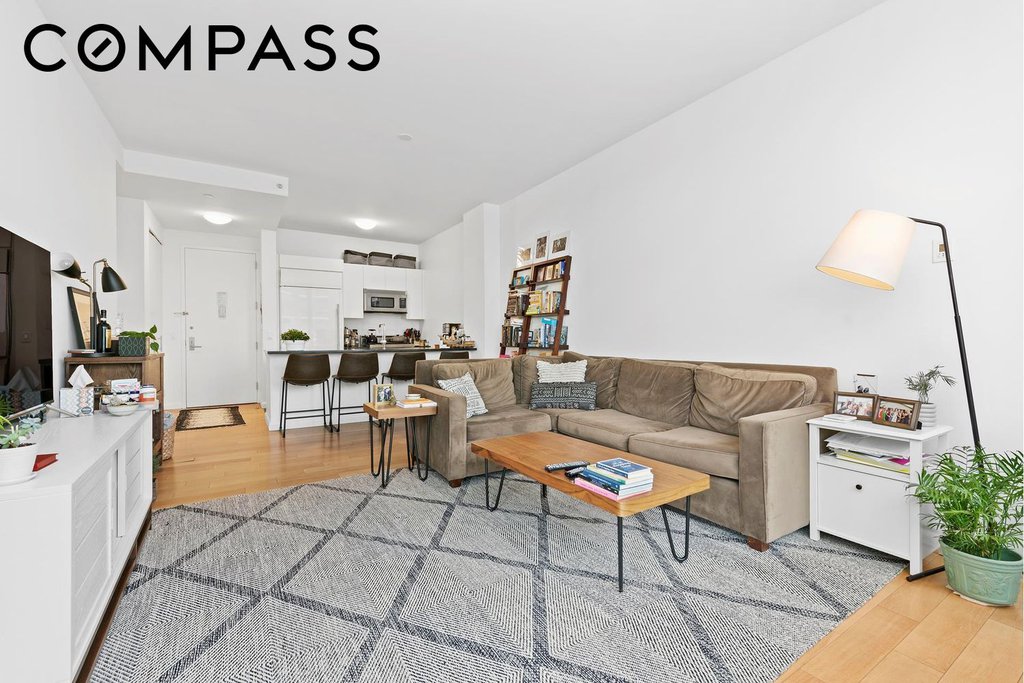 46-30 Center Boulevard, Unit 1106 photo 3