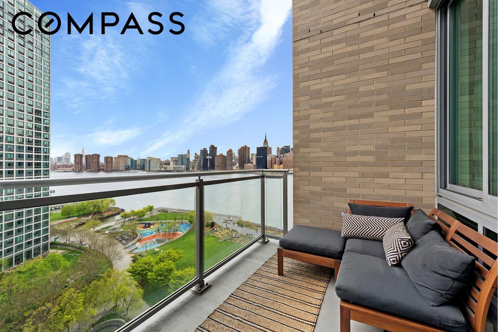 46-30 Center Boulevard, Unit 1106 photo 8