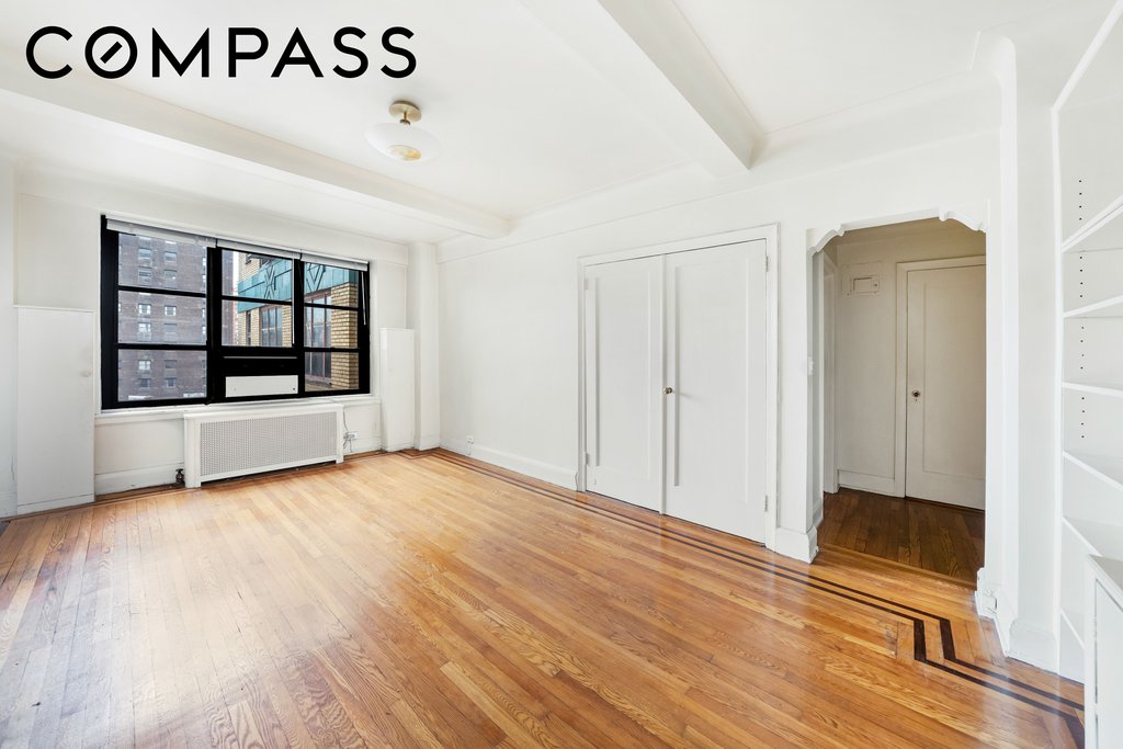 235 East 22nd Street, Unit 9M photo 4