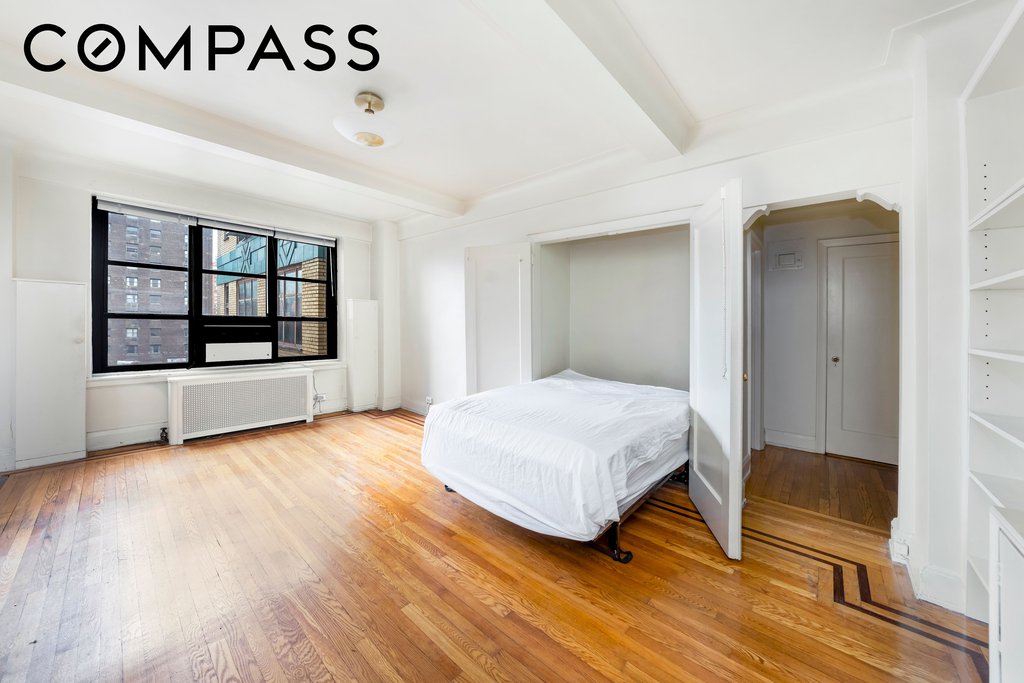 235 East 22nd Street, Unit 9M photo 5