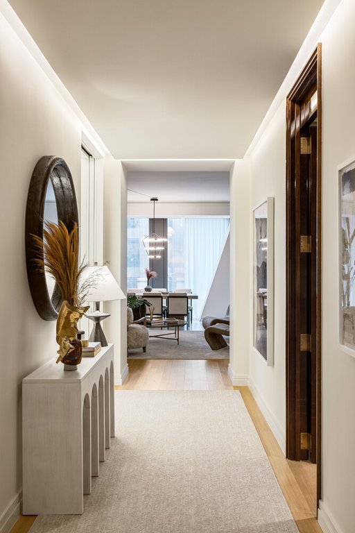 53 West 53rd Street, Unit 30B photo 4