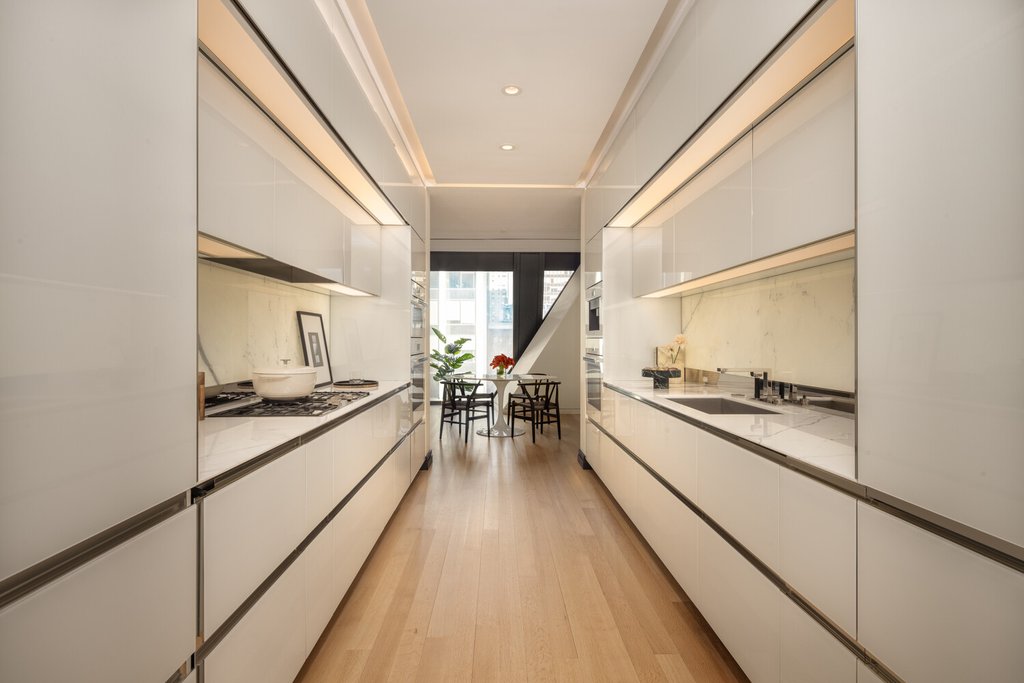 53 West 53rd Street, Unit 30B photo 5