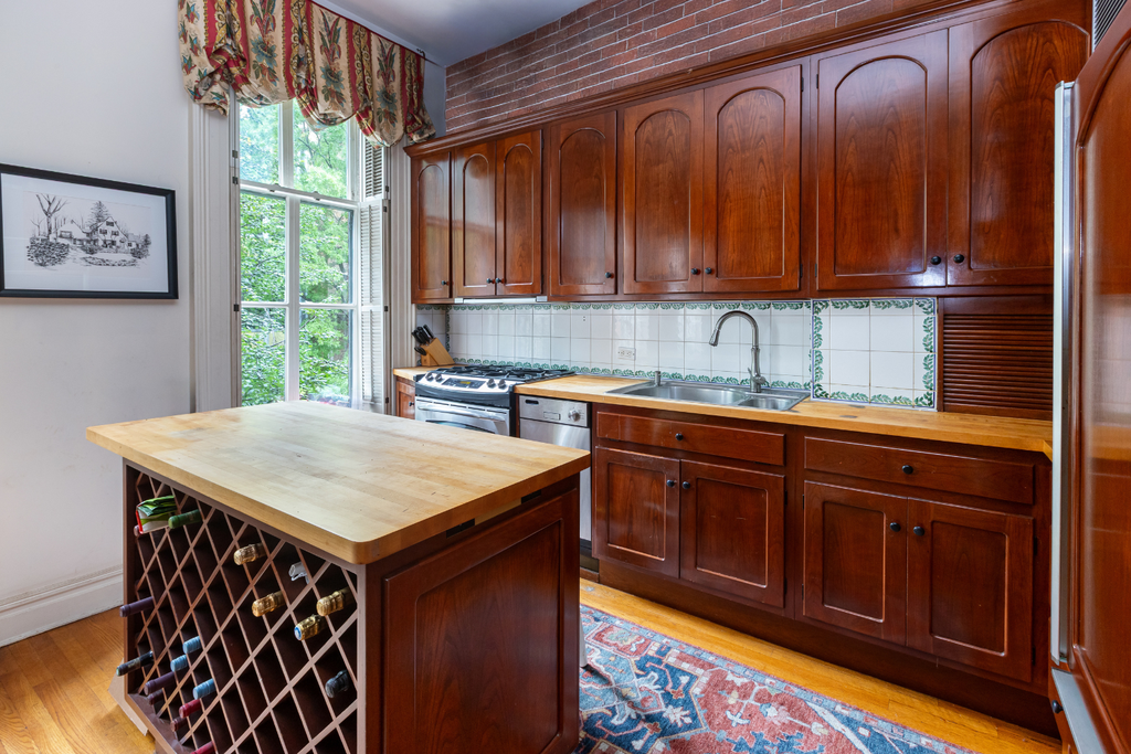 68 West 11th Street, Unit 3 photo 10