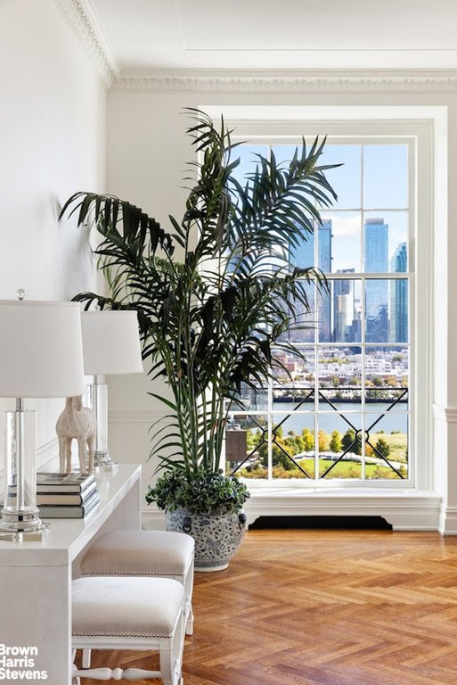 1 Sutton Place South, Unit 11C photo 23