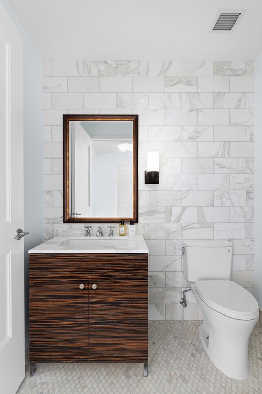 220 East 20th Street, Unit 3 photo 9