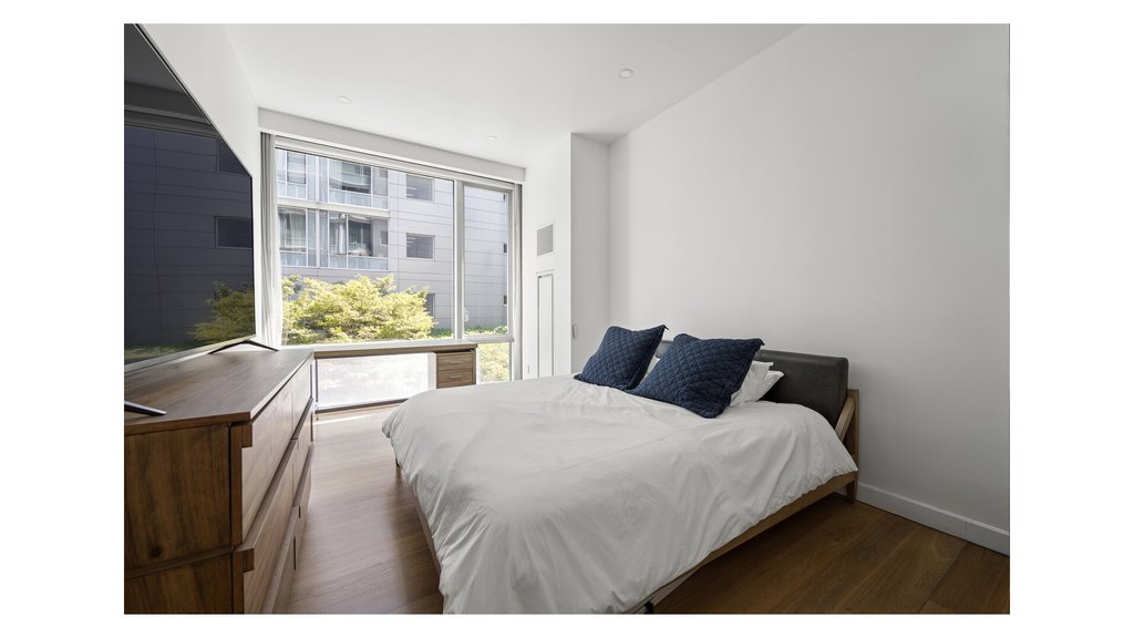 311 West Broadway, Unit 2A photo 9