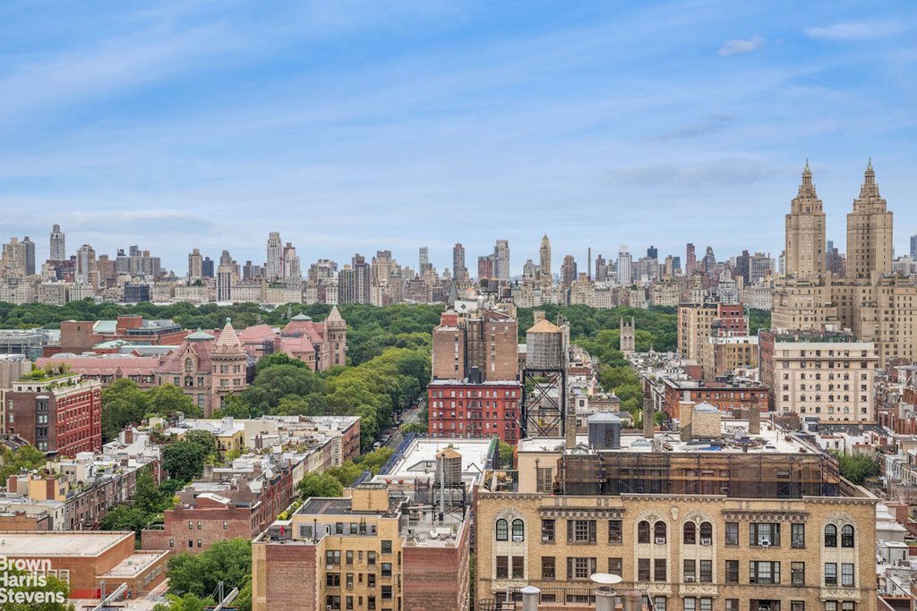 2166 Broadway, Unit 22D photo 2