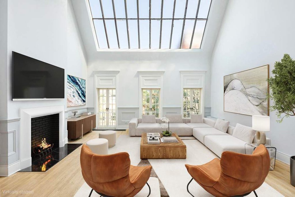 238 West 11th Street