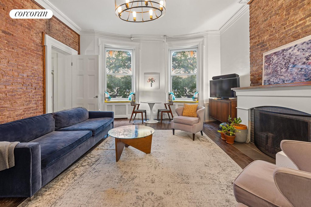 7 West 16th Street – For Sale photo 2