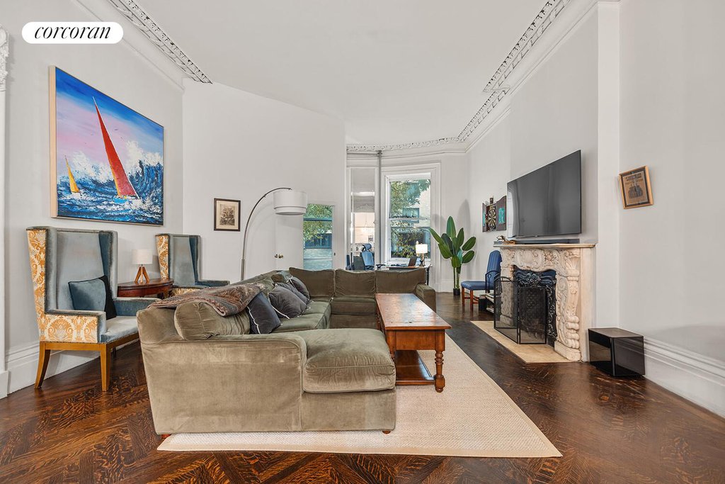 7 West 16th Street – For Sale photo 6