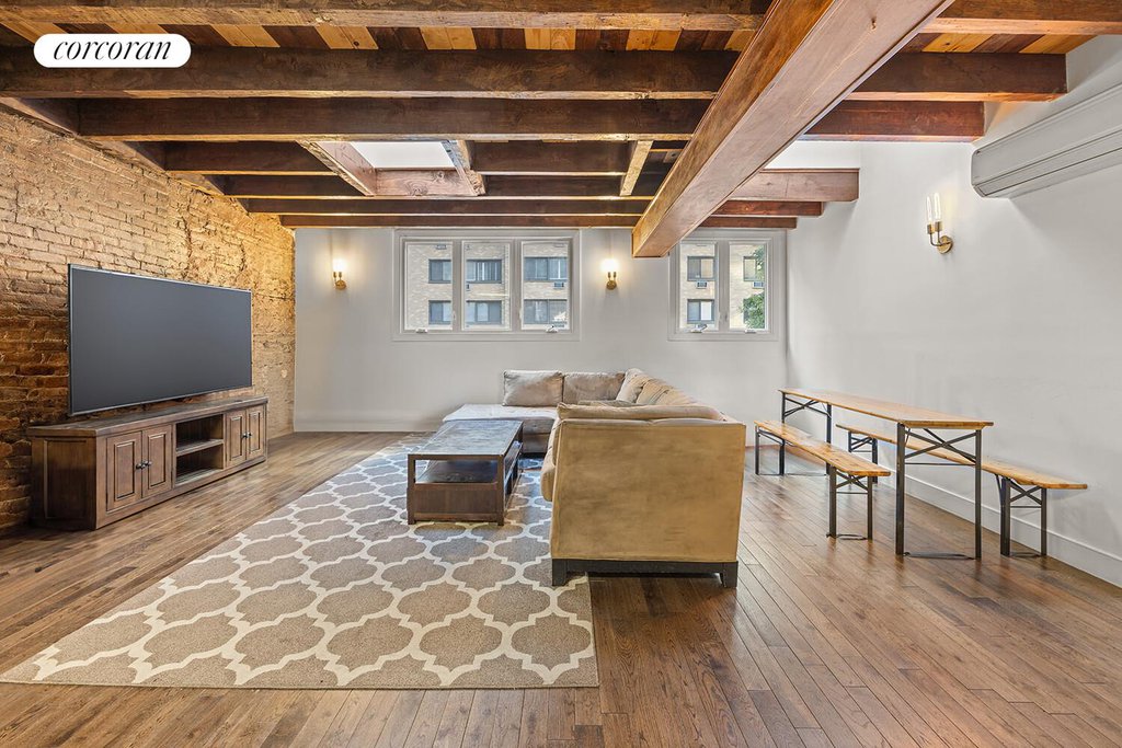 7 West 16th Street – For Sale photo 8